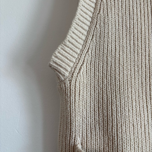 Song of Style Beige Ribbed Scoop Neck Knit Vest - Picture 5 of 13